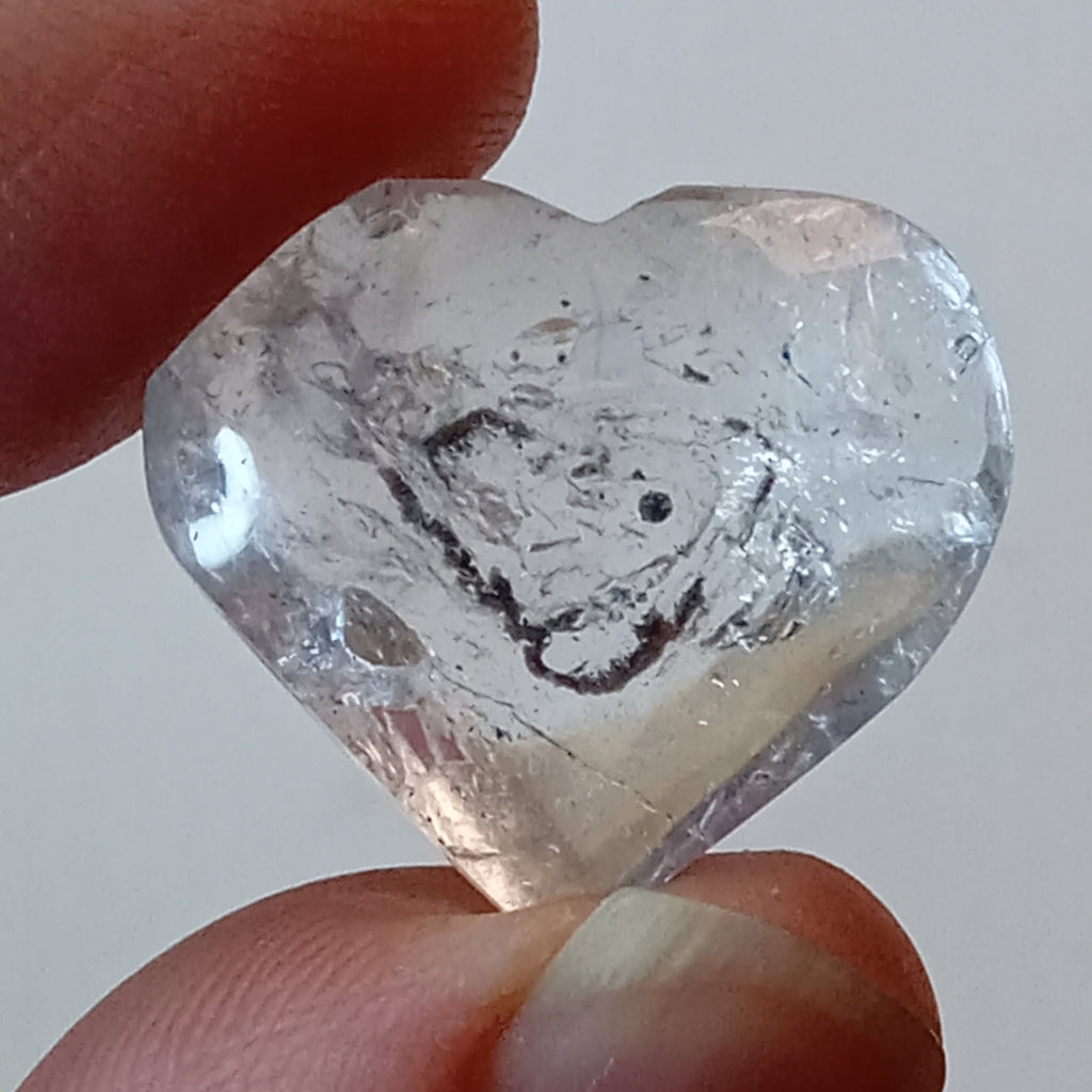 Moving Carbon Speck Enhydro Quartz Heart – Clear Quartz Heart Carving