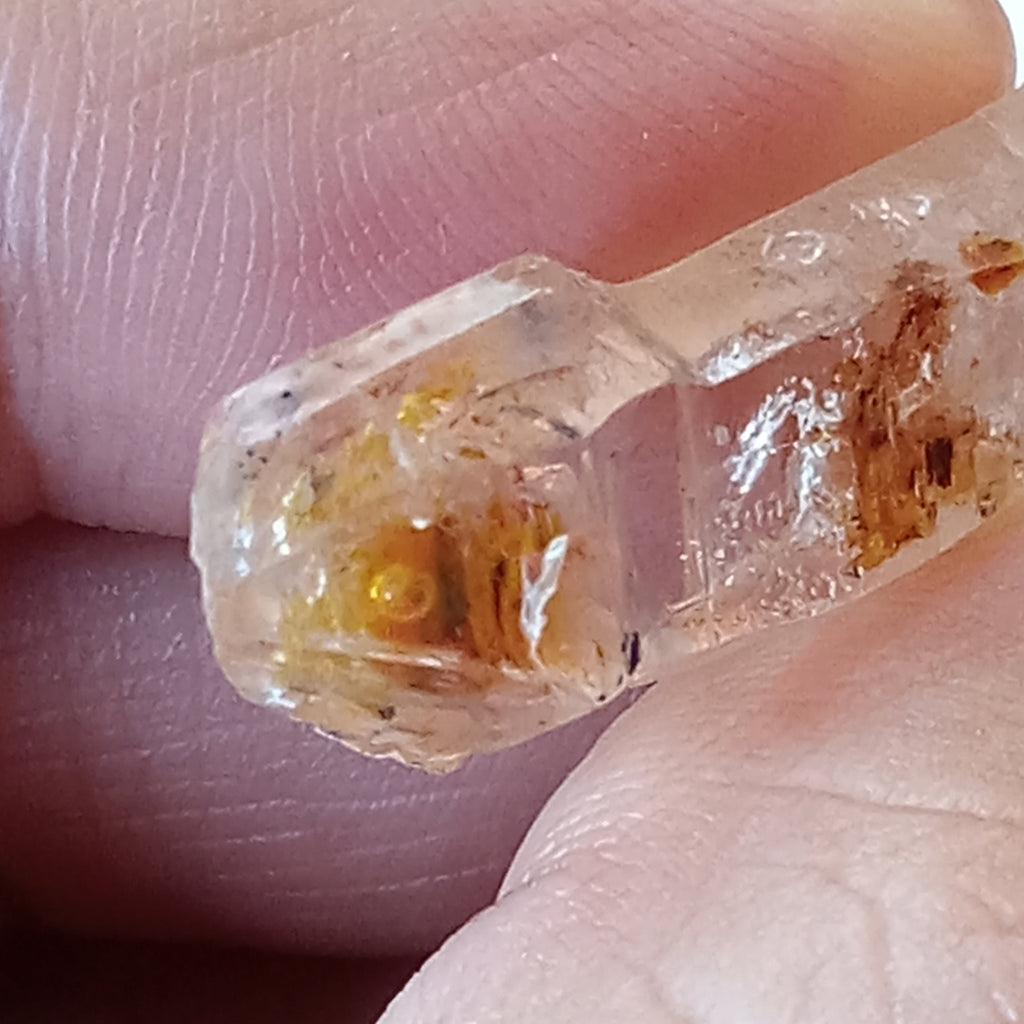 Scepter Enhydro Petroleum Quartz with Visible Oil Bubble & UV Reactive Inclusions