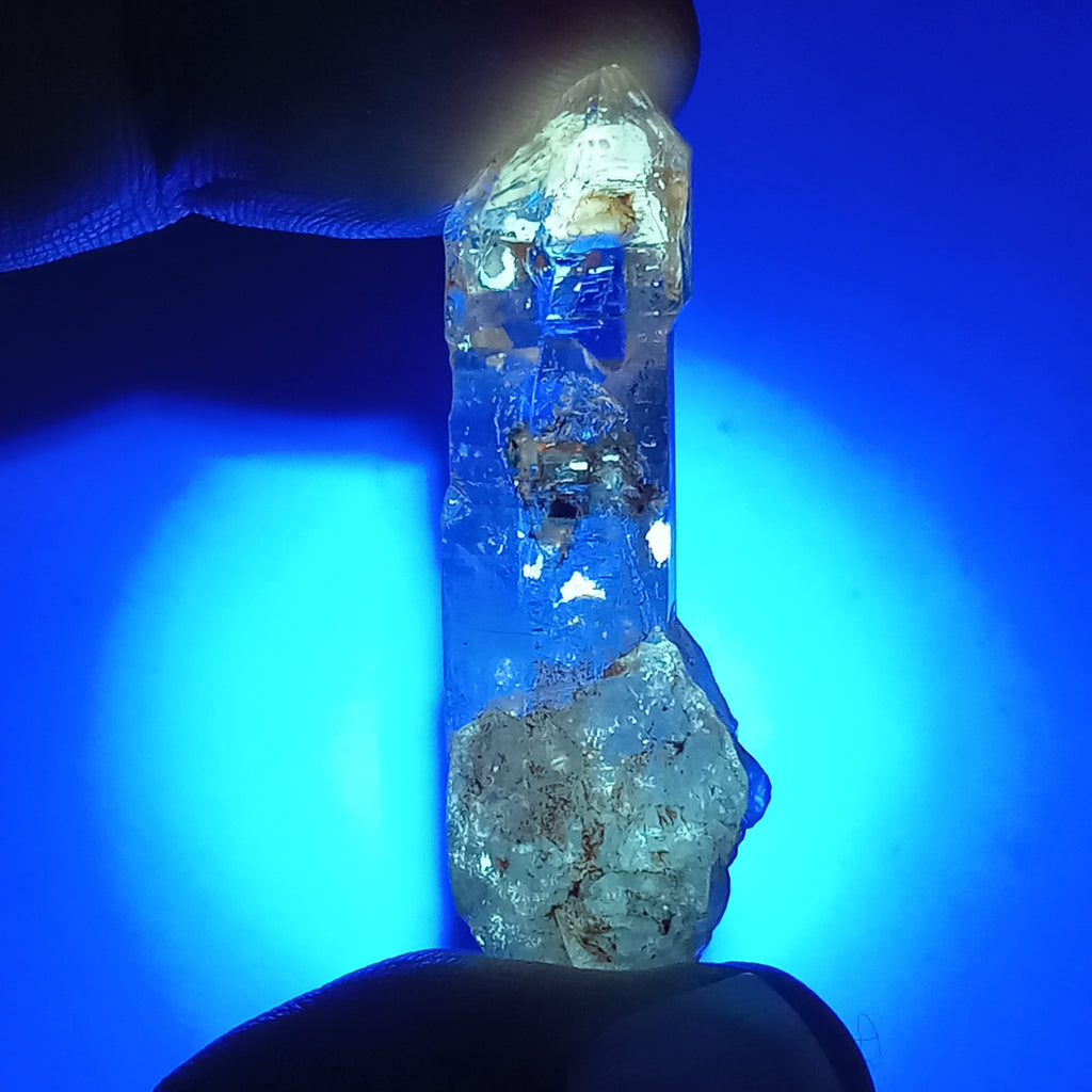 Scepter Enhydro Petroleum Quartz with Visible Oil Bubble & UV Reactive Inclusions