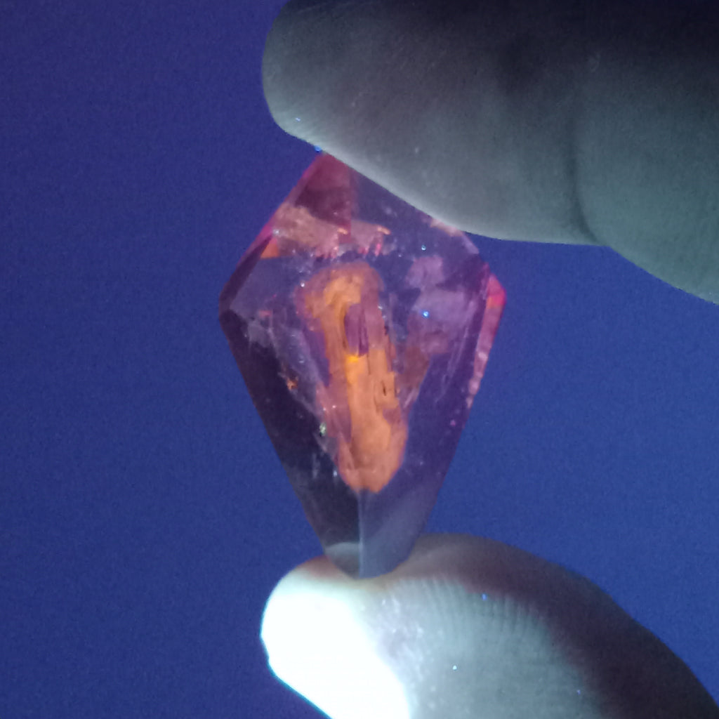 Double-Terminated Enhydro Quartz Bubble with UV Reactive Liquid