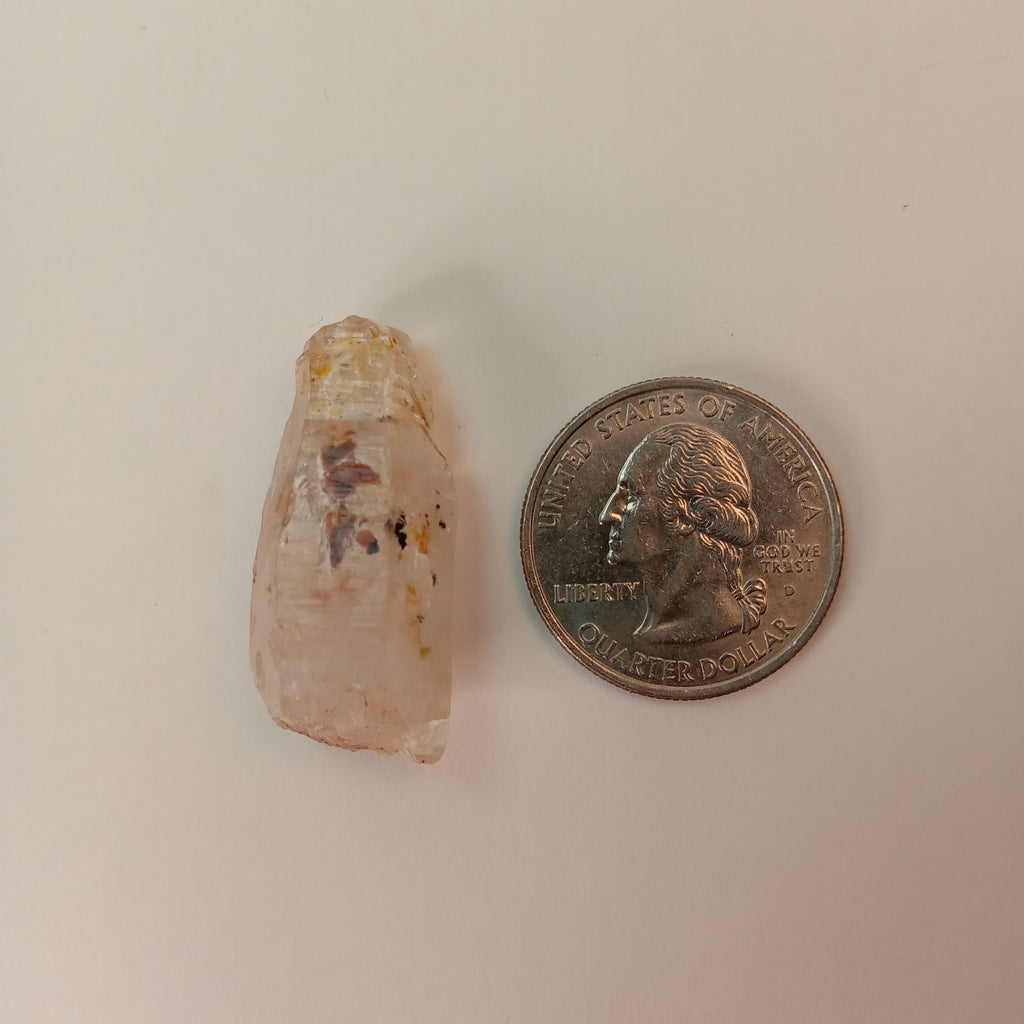 Petroleum Enhydro Quartz Crystal with Two Moving Bubbles and Floating Carbon Sand