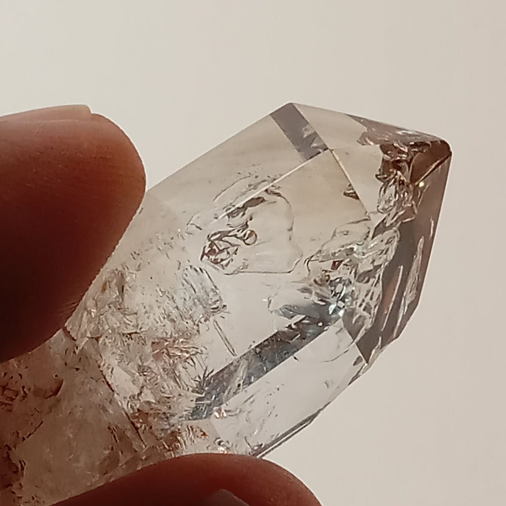 Petroleum Enhydro Quartz with Two UV-Reactive Moving Bubbles