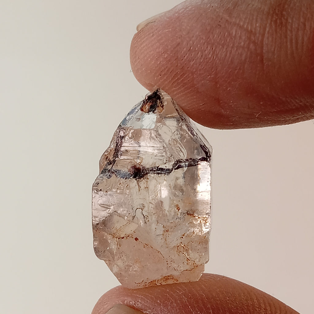 Petroleum Enhydro Quartz with Microscopic Oil Bubble and Enhydro Bubble