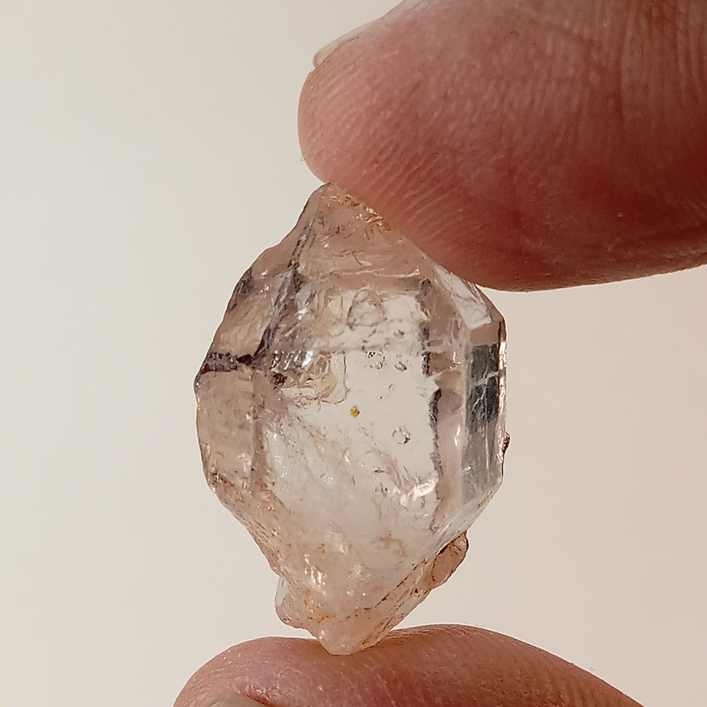 Petroleum Enhydro Quartz with Microscopic Oil Bubble and Enhydro Bubble