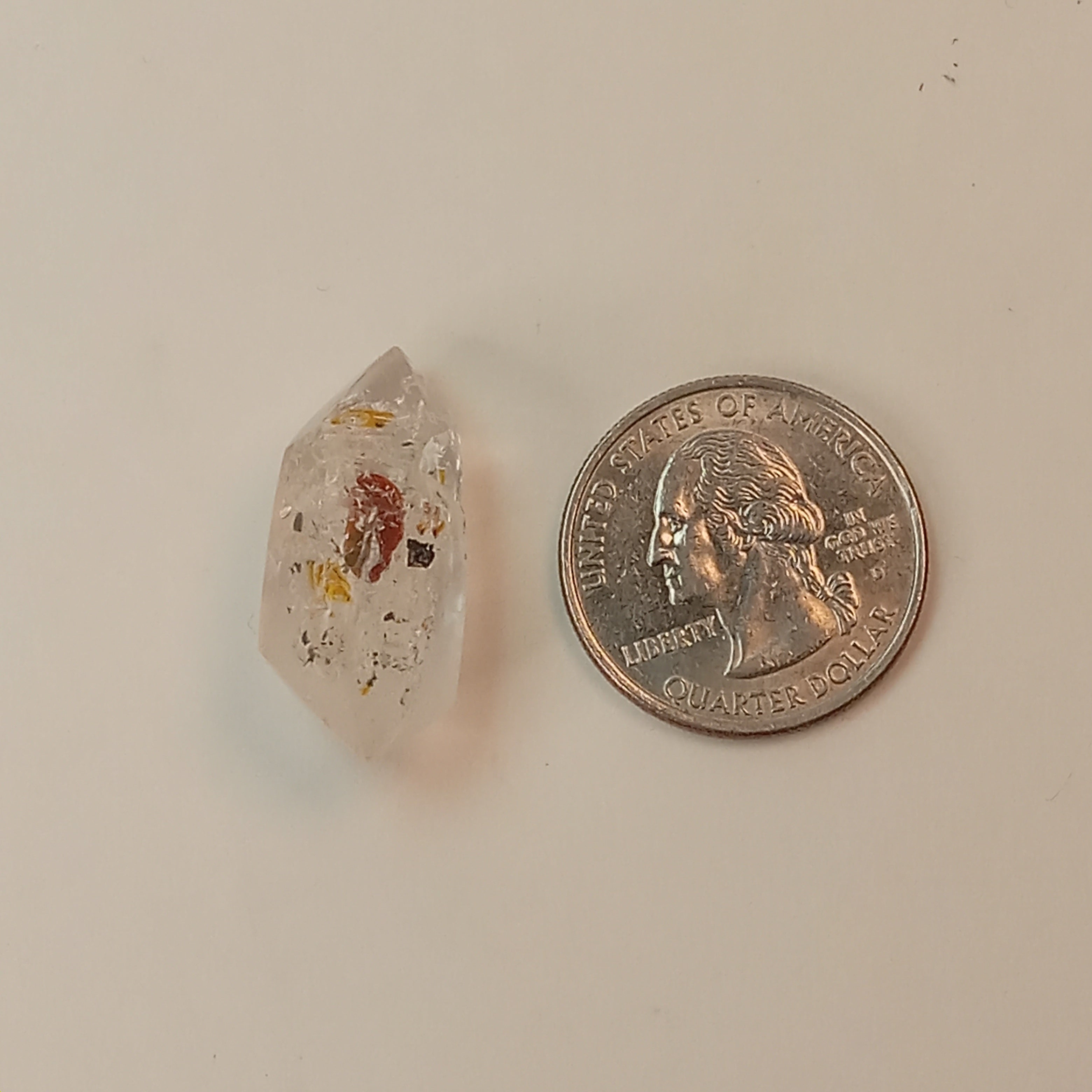 Petroleum Enhydro Quartz with Multiple Moving Inclusions and UV-Reactive Oil Chambers