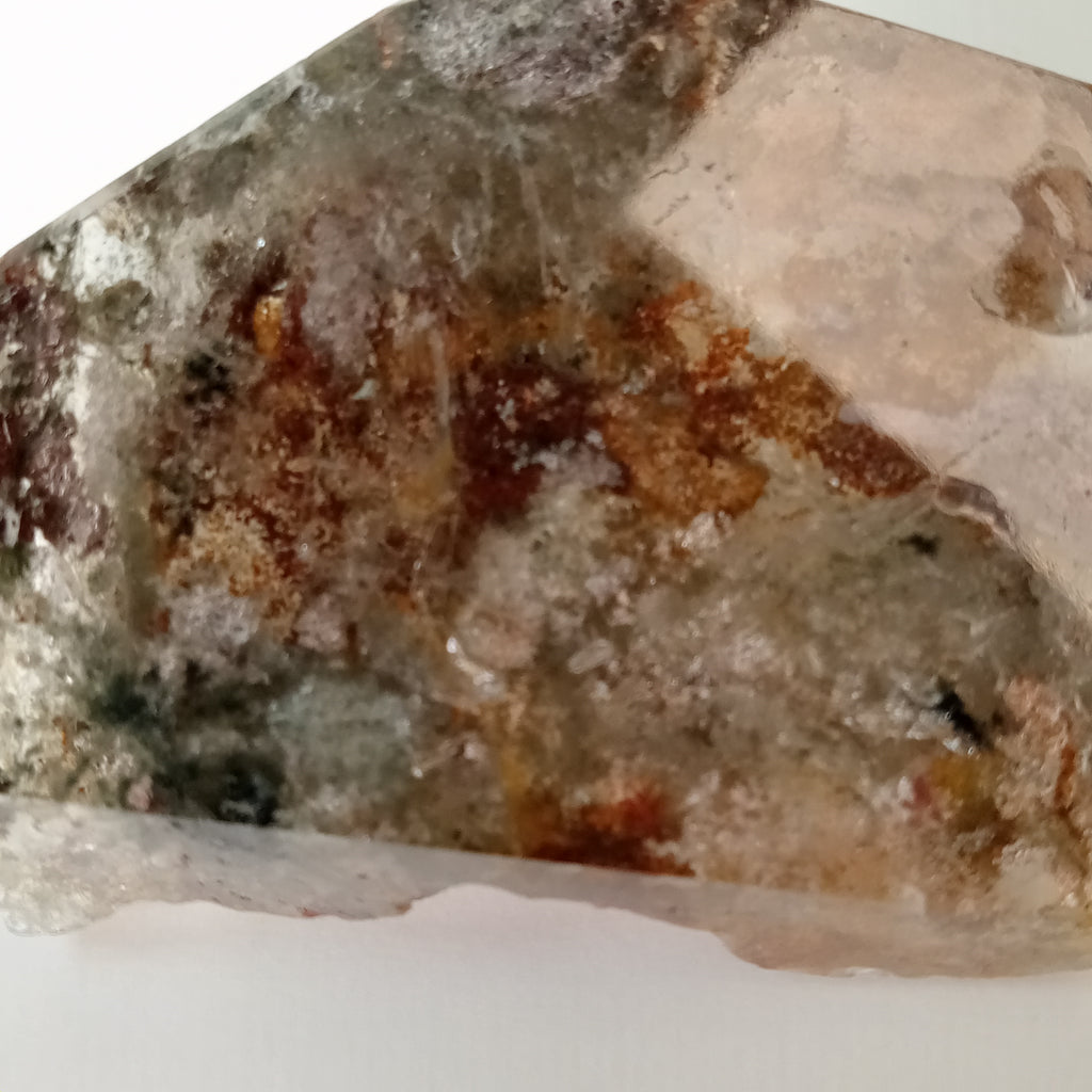 Garden Quartz Free Form with Layered Scenic Quartz Inclusions | GQF-009