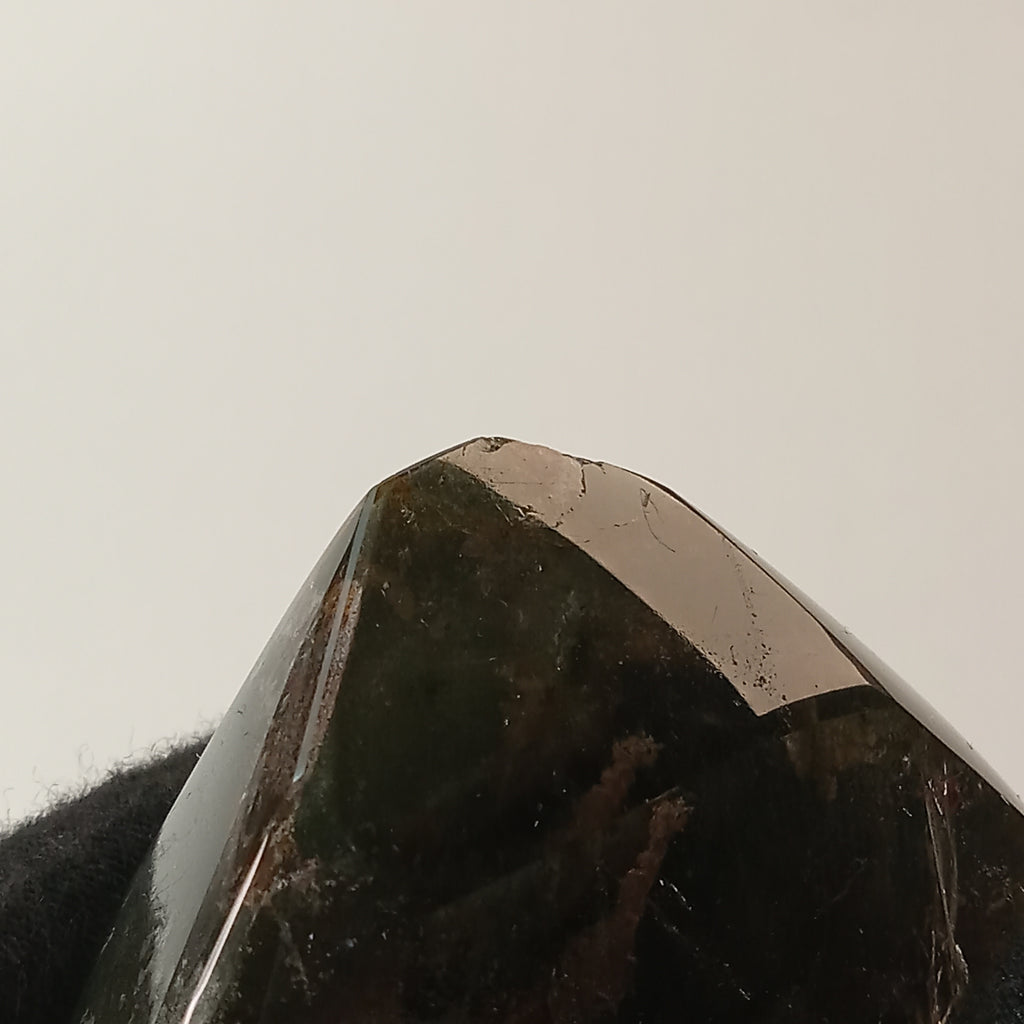 Garden Quartz Free Form with Mountain Landscape Inclusions | GQF-010