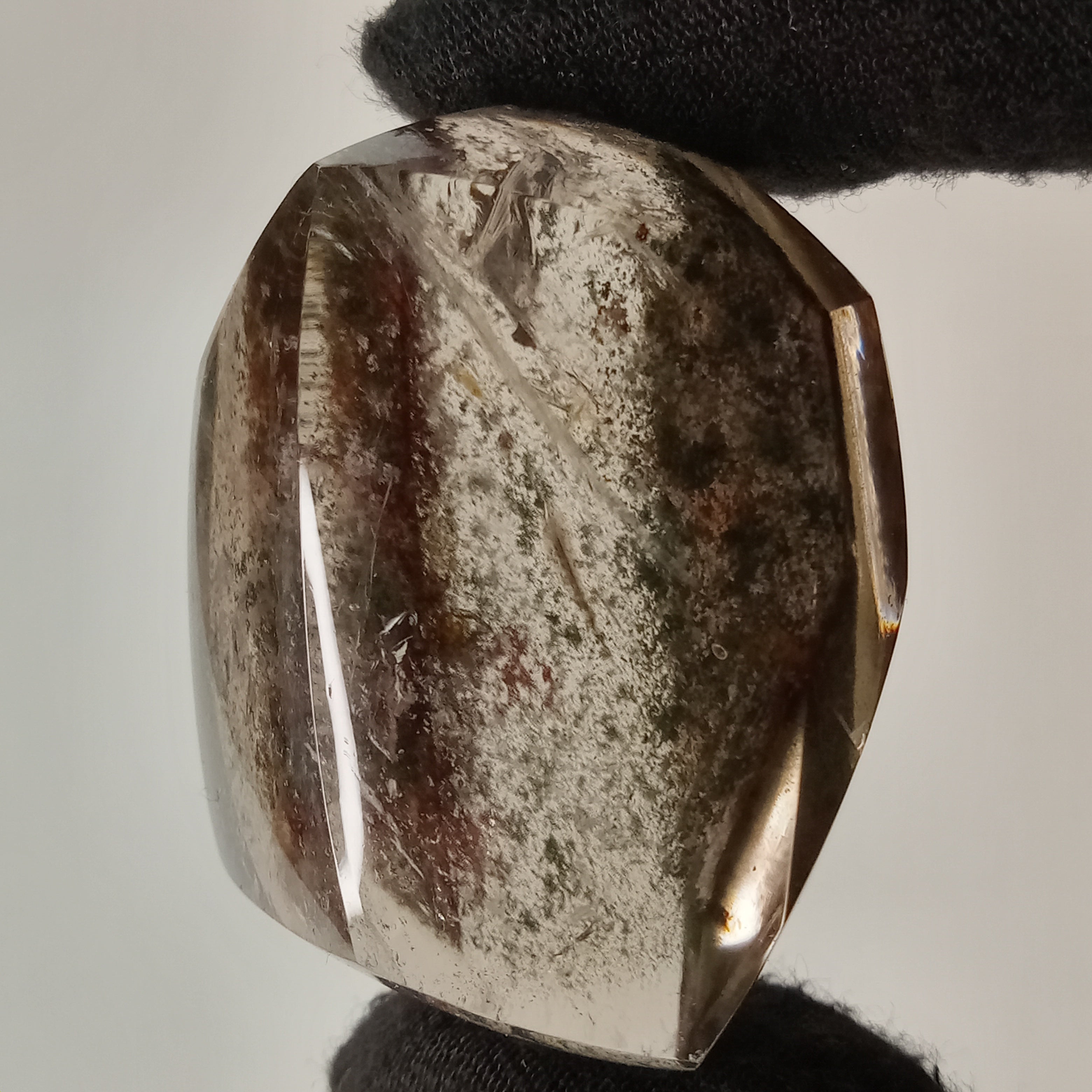 Garden Quartz Free Form with Natural Horizon Banding | GQF-015