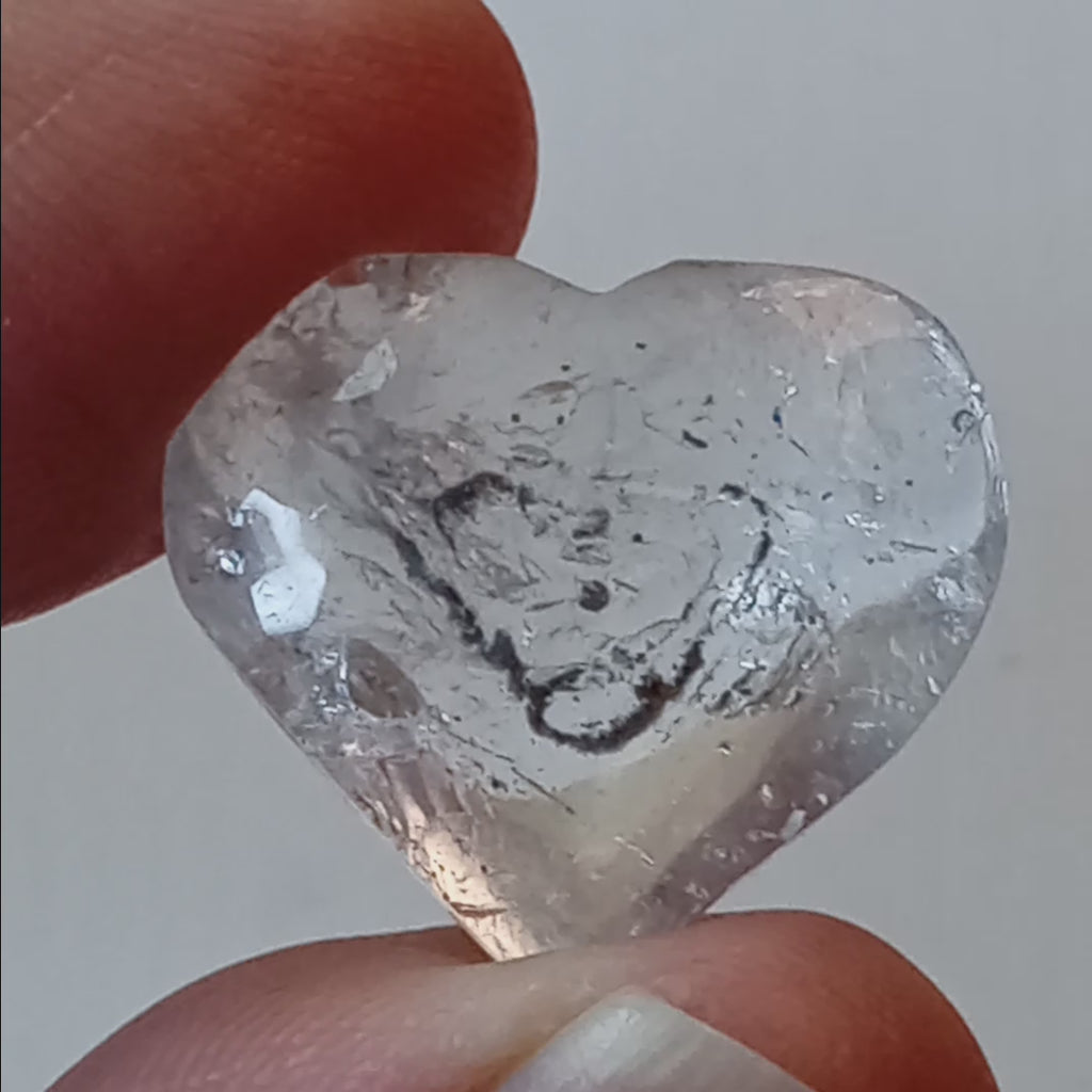 Moving Carbon Speck Enhydro Quartz Heart – Clear Quartz Heart Carving